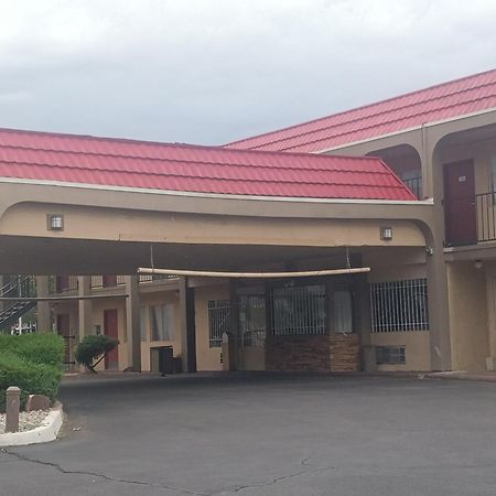 Tree Inn & Suites Albuquerque Extérieur photo