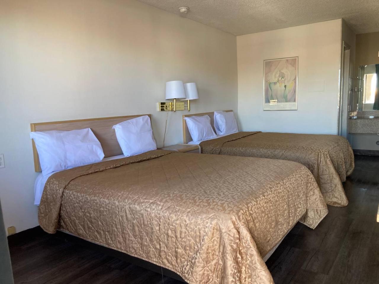 Tree Inn & Suites Albuquerque Extérieur photo